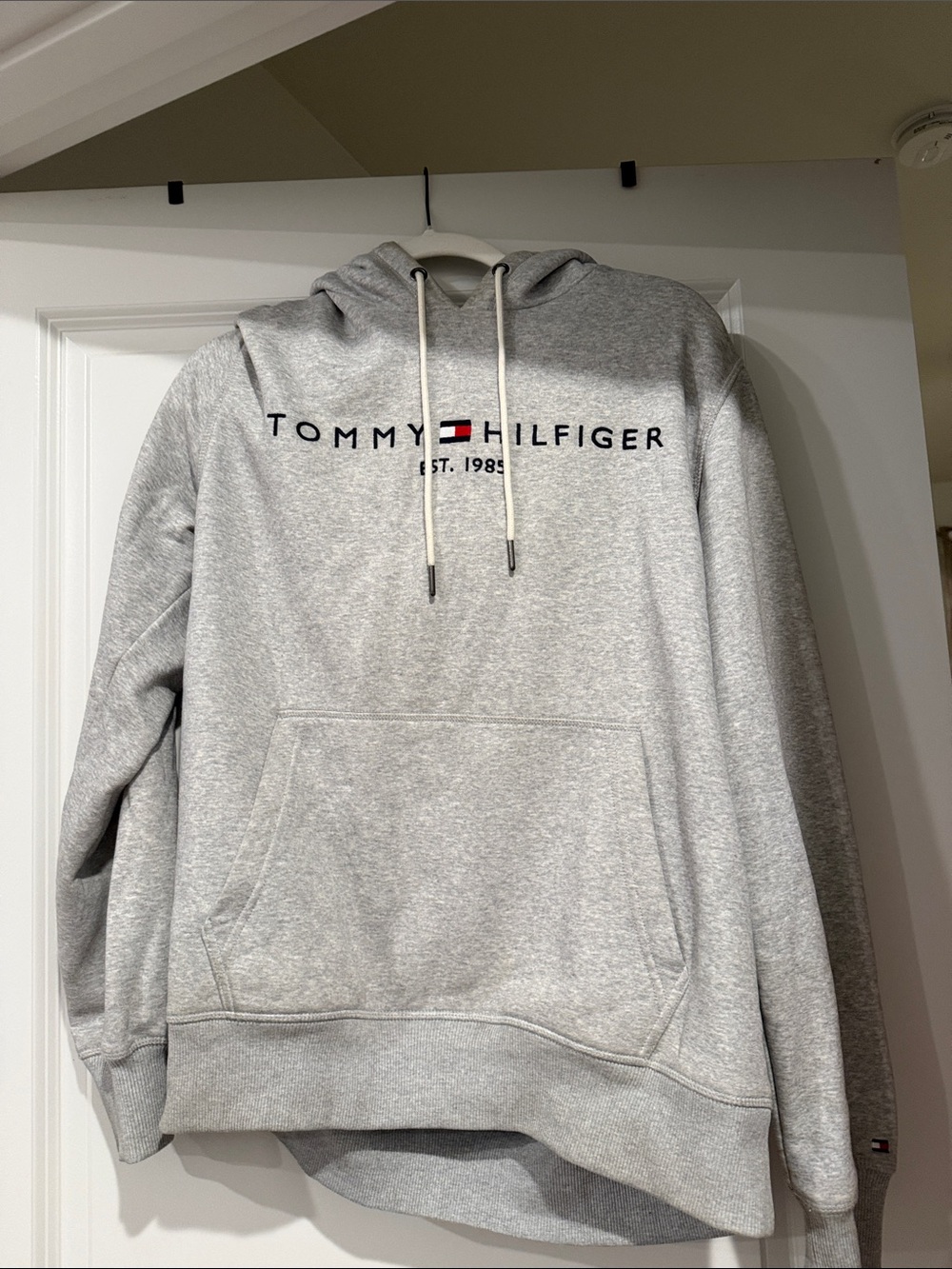 Tommy Hilfiger Light Gray Logo Hoodie with Flag Accent